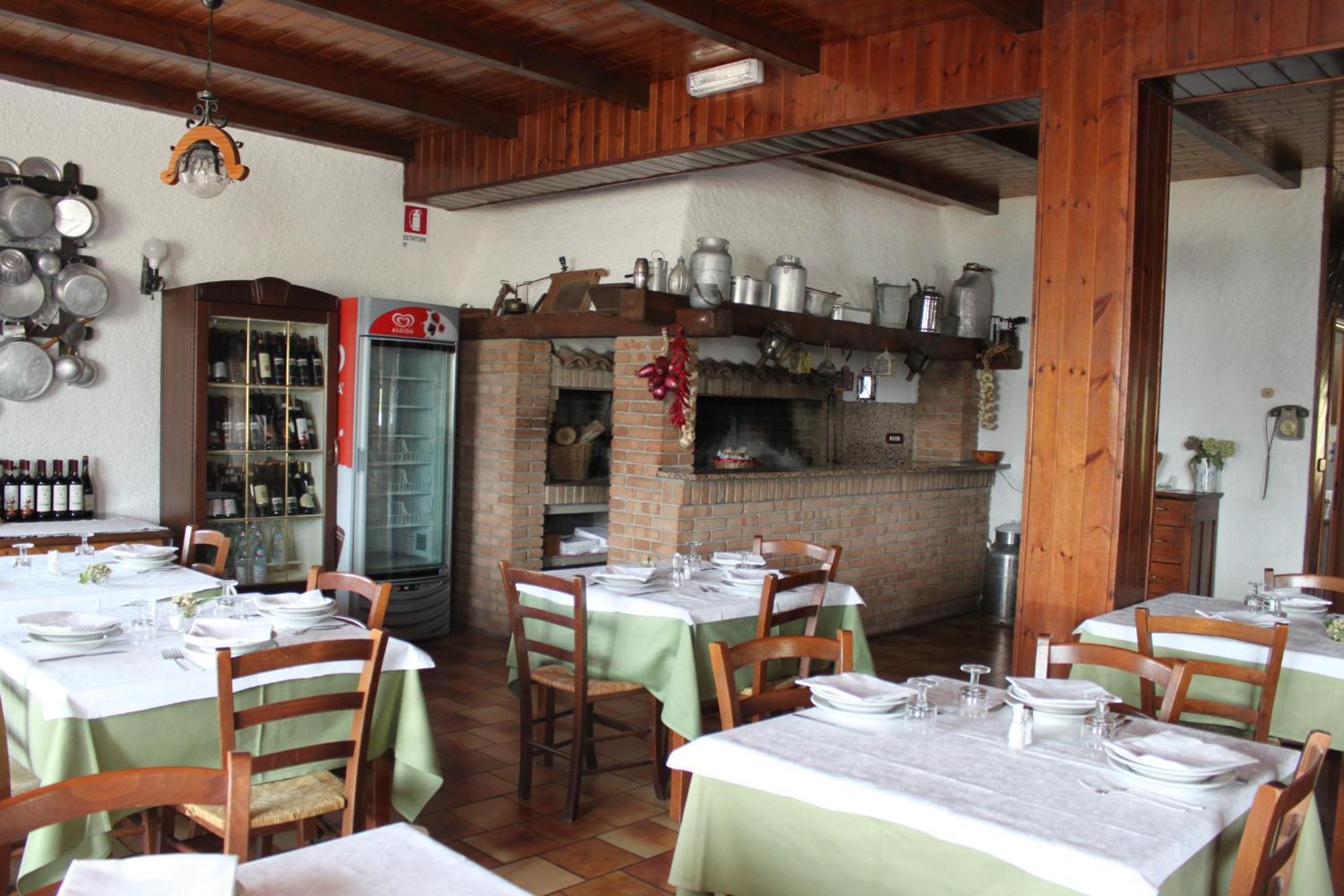 Locanda San Giorgio Sestola Exterior photo